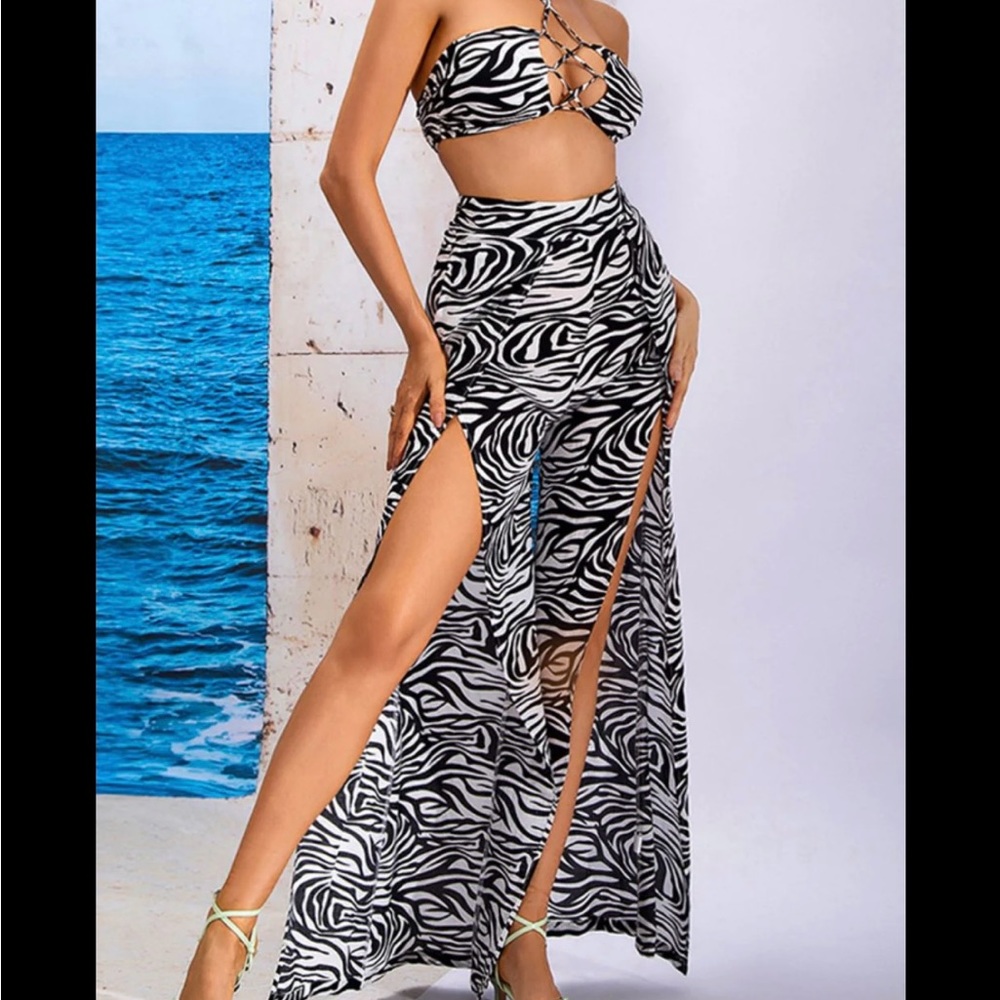 Love & Lemonade Zebra Print Cami Top & Split Thigh Pants Set size L